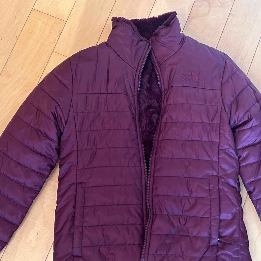 North Face Red/Maroon Girls’ Fleece-Lined Parka (no hood)